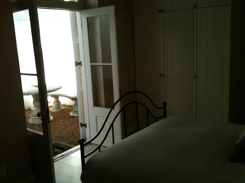 Cheviot Place Guest House ケープタウン