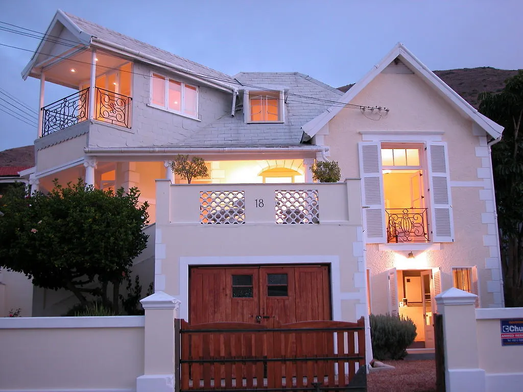 Cheviot Place Guest House ケープタウン